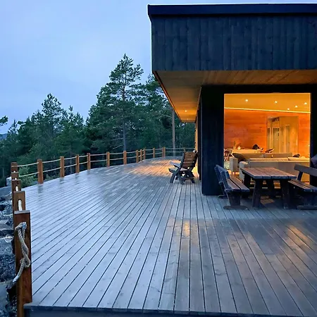 度假居 New With Sea View In Risor *