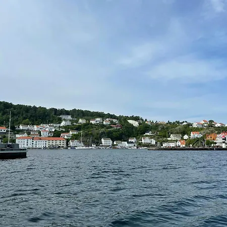 New With Sea View In Risor Feriehus