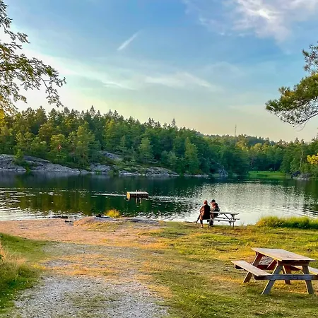 New With Sea View In Risor 度假居 *