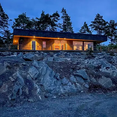 New With Sea View In Risor 度假居 Sondeled